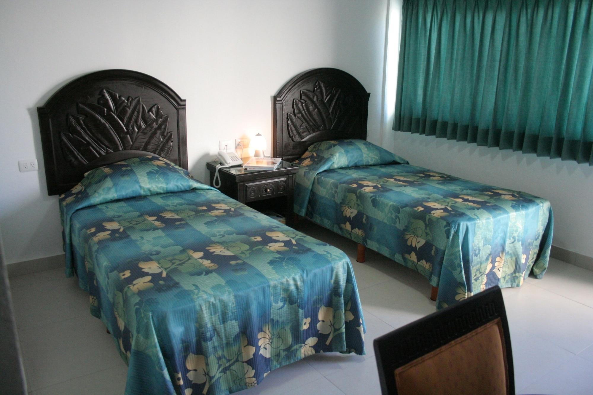 Hotel Del Sol Cancún Buitenkant foto
