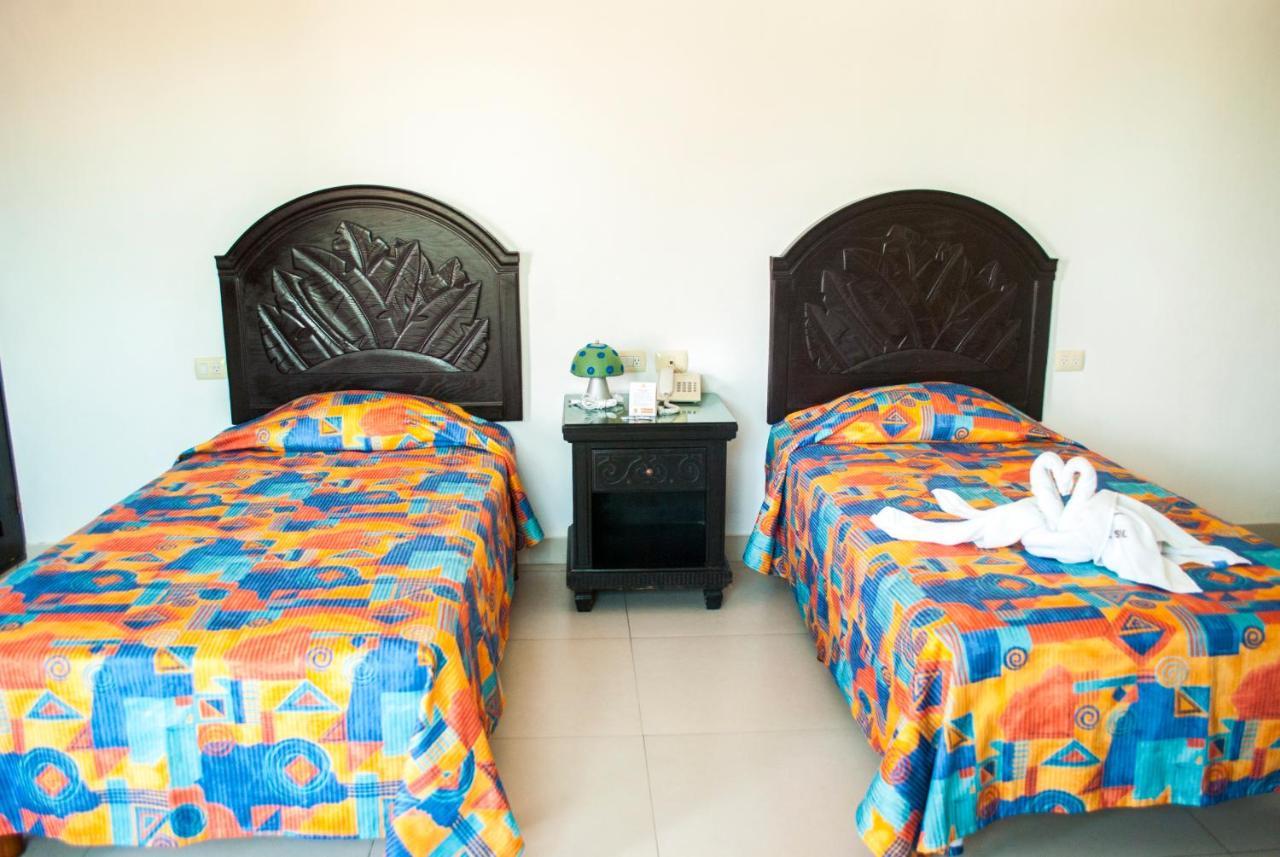 Hotel Del Sol Cancún Buitenkant foto
